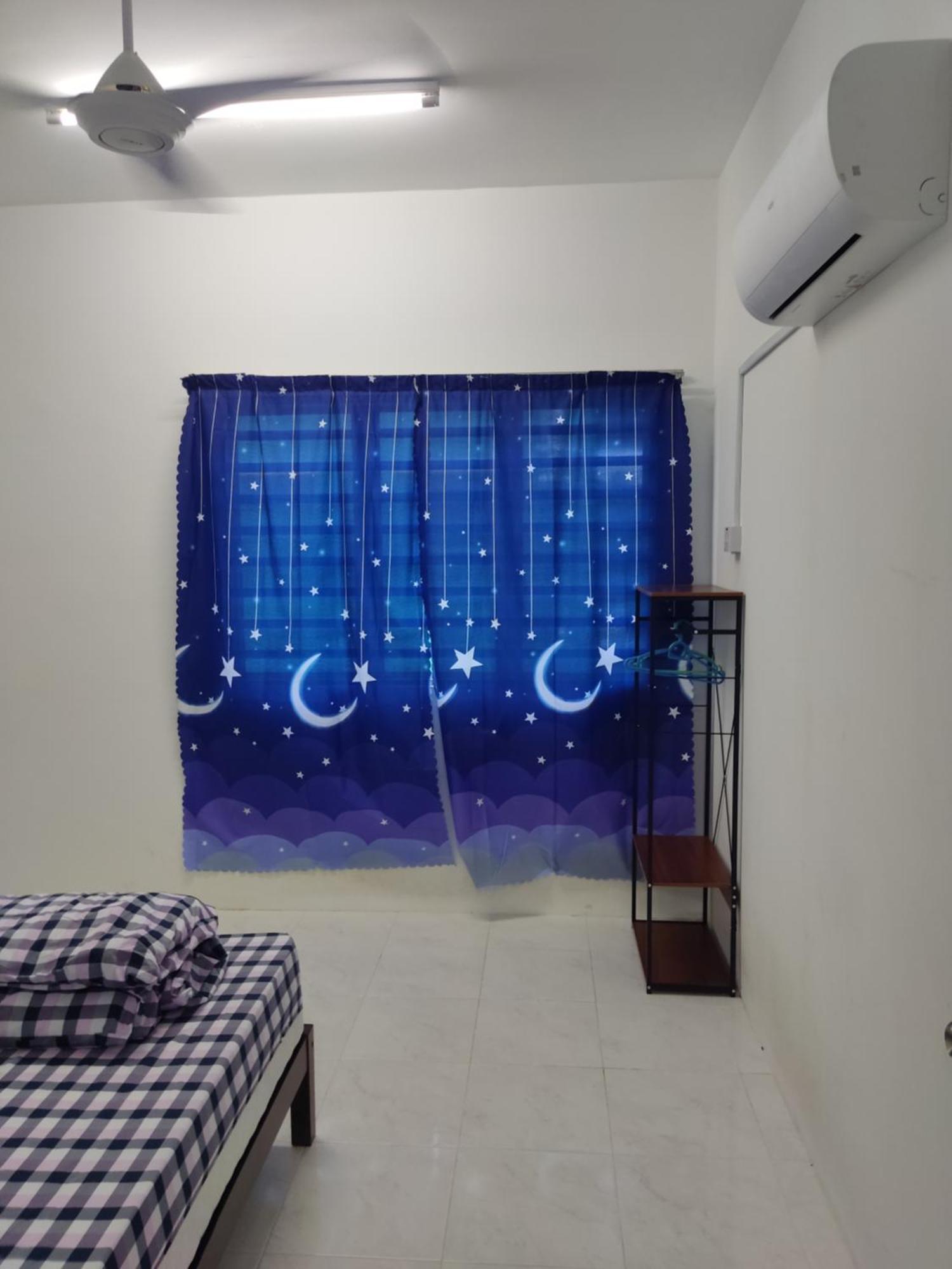 2Storey Asraf'S Homestay Seri Iskandar Exteriör bild