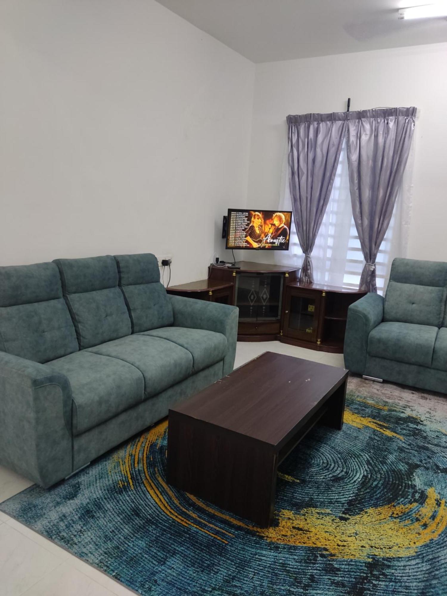 2Storey Asraf'S Homestay Seri Iskandar Exteriör bild
